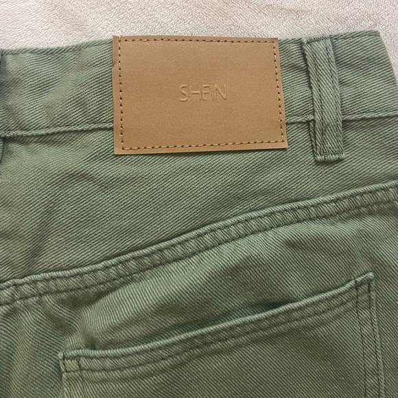 Shein Amy Green Jeans - Picture 3 of 5